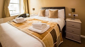 The Longboat Inn