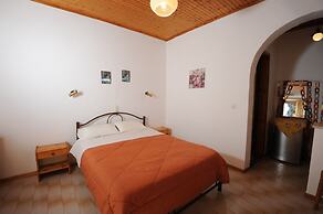 Ipsia Apartments