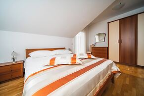 Pervanovo Apartments