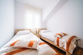 Pervanovo Apartments