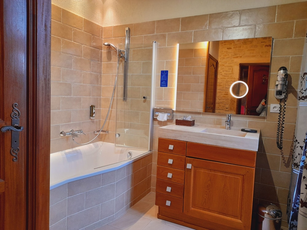 Hotel Manoir de Mathan