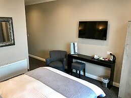 The Raven Hotel - Inn