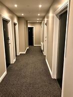 The Raven Hotel - Inn