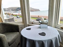 Swn Y Mor Hotel