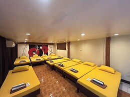 Alta Cebu Resort Mactan powered by Cocotel