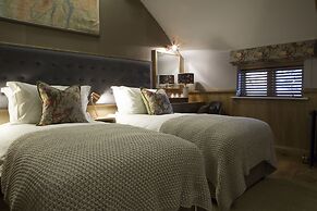 Queens Head Hotel