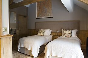 Queens Head Hotel