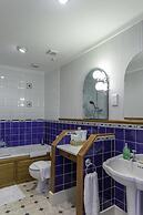 Lyme Bay House