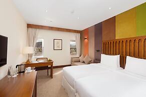 Al Falaj Hotel
