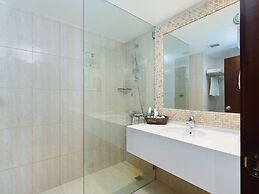 Al Falaj Hotel