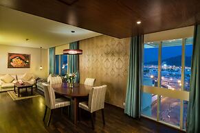 Al Falaj Hotel