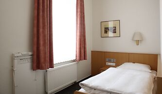 Hotel Berliner Hof by Coffee Fellows Hotels