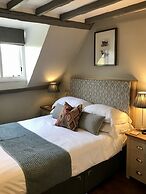 Bridge House Hotel