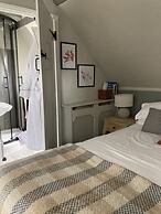 Bridge House Hotel