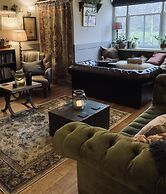 Bridge House Hotel