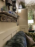 Bridge House Hotel