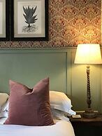 Bridge House Hotel