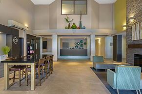 Best Western Plus Dartmouth Hotel & Suites