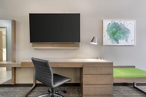 Best Western Plus Dartmouth Hotel & Suites