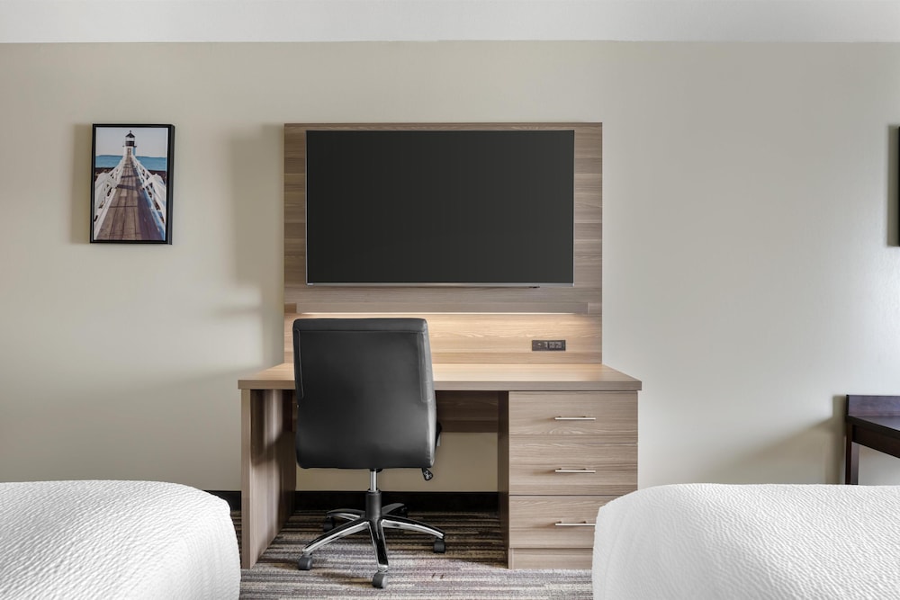Best Western Plus Dartmouth Hotel & Suites