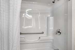 Best Western Plus Dartmouth Hotel & Suites