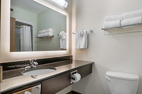 Best Western Plus Dartmouth Hotel & Suites
