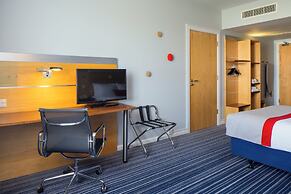 Holiday Inn Express London-Epsom Downs by IHG