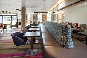 Holiday Inn Express London-Epsom Downs by IHG