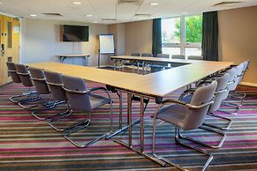 Holiday Inn Express London-Epsom Downs by IHG