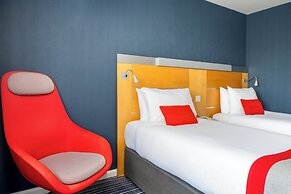 Holiday Inn Express London-Epsom Downs by IHG