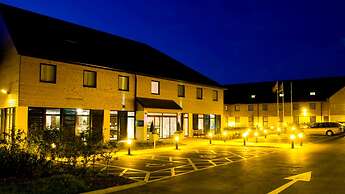 Holiday Inn Express London-Epsom Downs by IHG