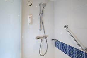Holiday Inn Express London-Epsom Downs by IHG