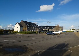 Holiday Inn Express London-Epsom Downs by IHG