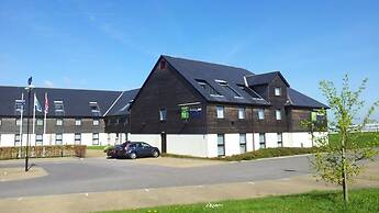 Holiday Inn Express London-Epsom Downs by IHG