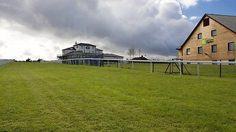 Holiday Inn Express London-Epsom Downs by IHG