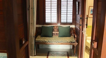 Taman Bebek Resort & Spa