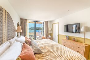 Harbour Beach Club & Hotel