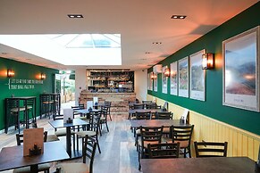 The Mount Pleasant Hotel