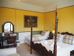 Meare Manor