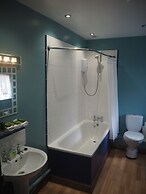 Meare Manor