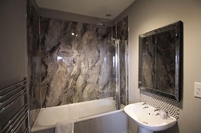 Bampton Townhouse