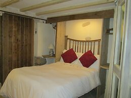 Alnwick Lodge