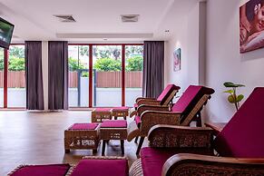 Pacific Hotel & Spa