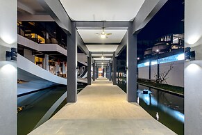 Pacific Hotel & Spa