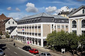 CABINN Express Hotel