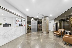APX World Square