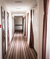 Guru Hotel