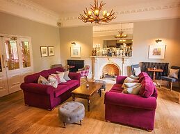 Eslington Villa
