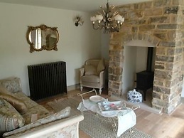Falstone Barns