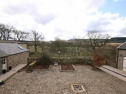 Falstone Barns